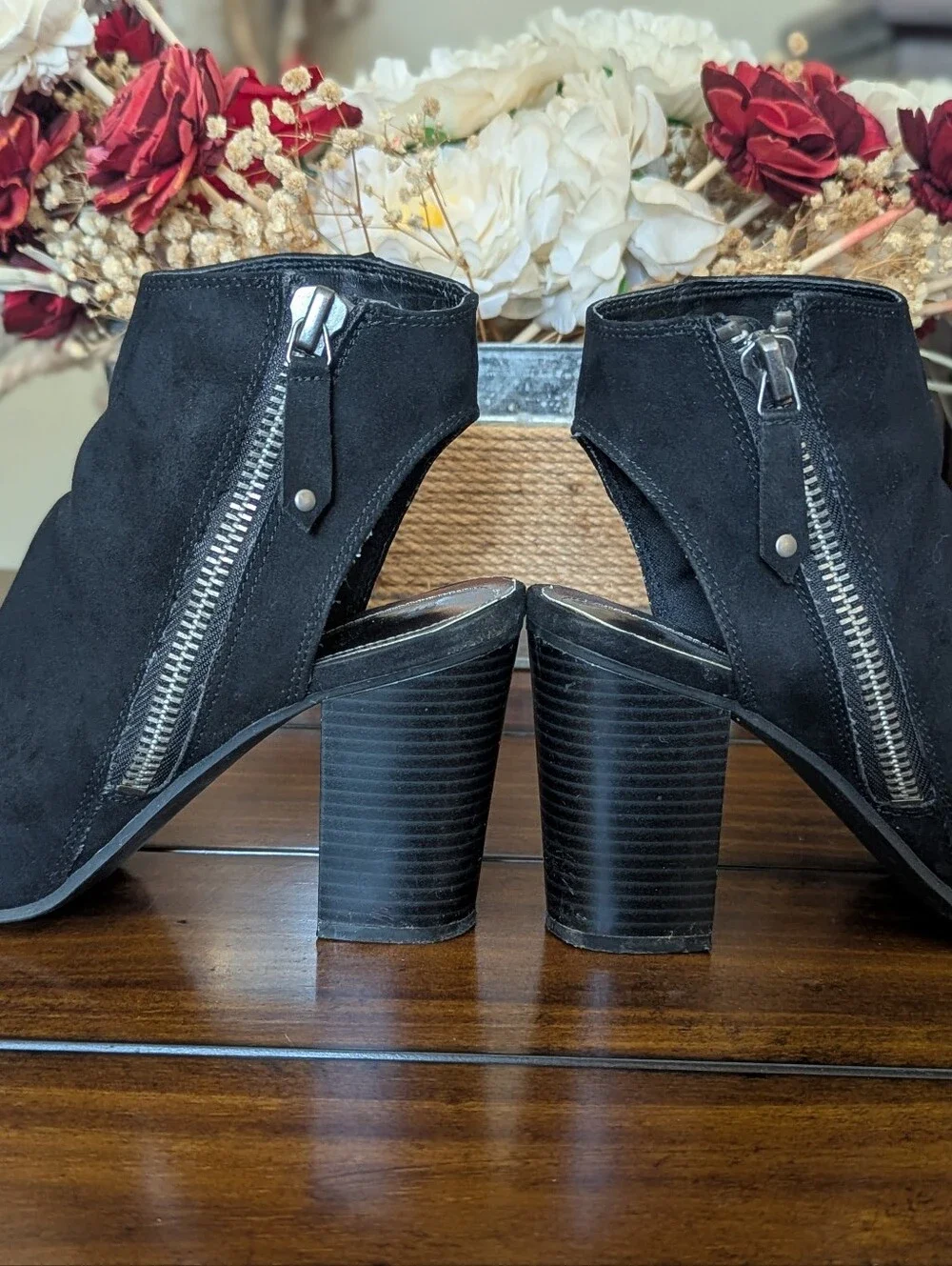 Madden Girl Black Suede Peep Toe Block Heel Ankle Booties Size 10